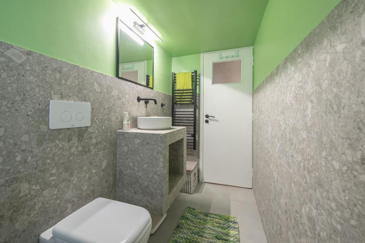 Comfy And Modern Apartment Афины Экстерьер фото